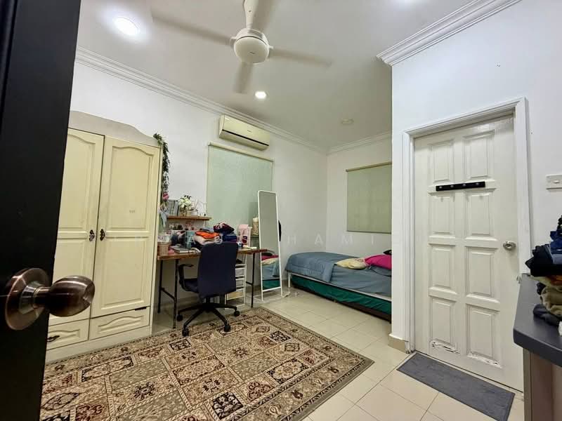 Bungalow for Sale in Bandar Tun Razak (Cheras) - Firdaus Hamidun - Bedroom - PropertyGuru.com.my