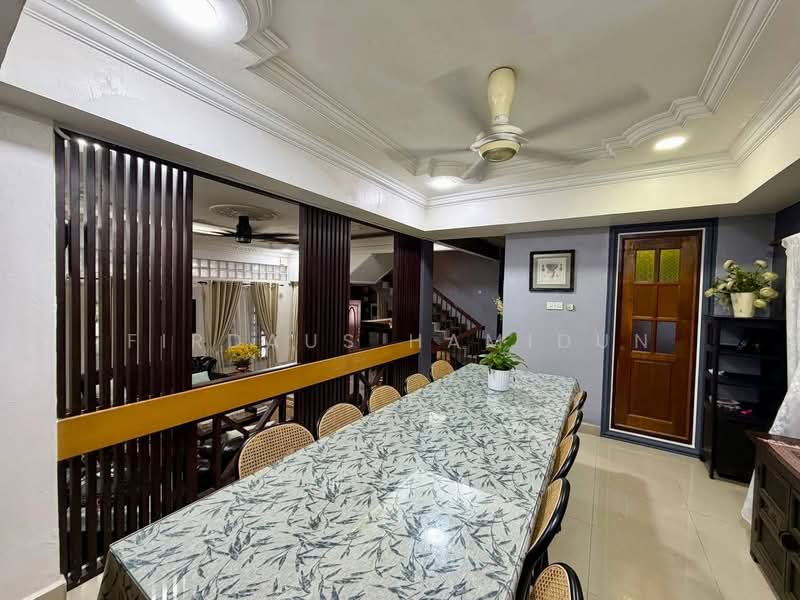 Bungalow for Sale in Bandar Tun Razak (Cheras) - Firdaus Hamidun - Dining Room - PropertyGuru.com.my