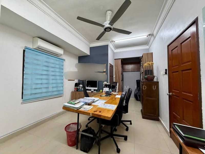 Bungalow for Sale in Bandar Tun Razak (Cheras) - Firdaus Hamidun - Study - PropertyGuru.com.my