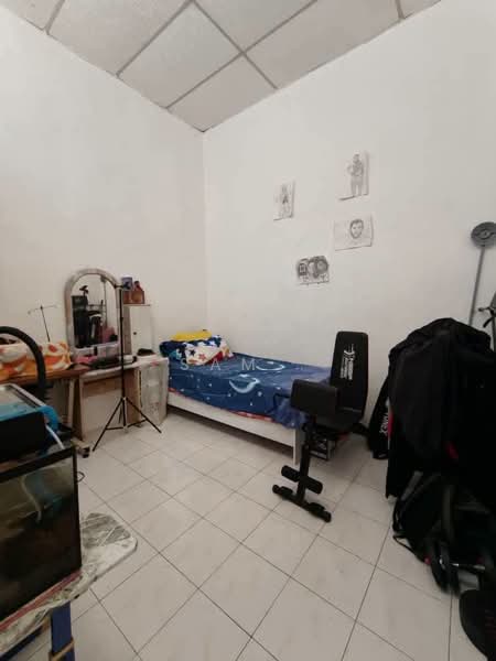 1-storey Terraced House for Sale in Taman Klebang Restu (Chemor) - Sam . - Bedroom - PropertyGuru.com.my