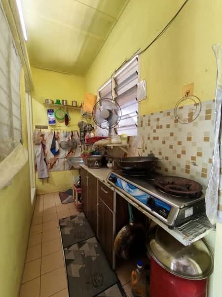 1-storey Terraced House for Sale in Taman Klebang Restu (Chemor) - Sam . - Kitchen - PropertyGuru.com.my