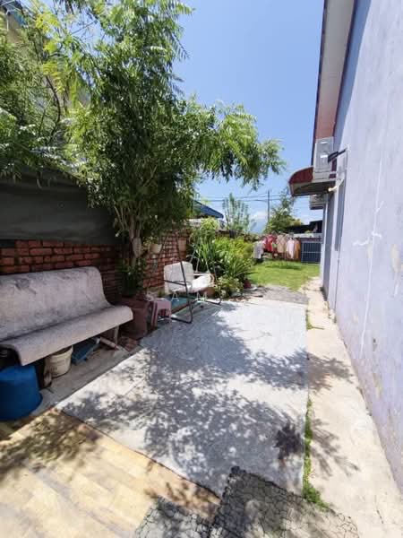 1-storey Terraced House for Sale in Taman Klebang Restu (Chemor) - Sam . - Exterior - PropertyGuru.com.my