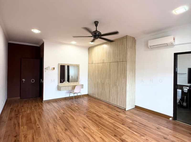 Terraced House for Sale in Bandar Kinrara Seksyen 5 (Bandar Kinrara) - Tommy Wong Phang - Bedroom - PropertyGuru.com.my