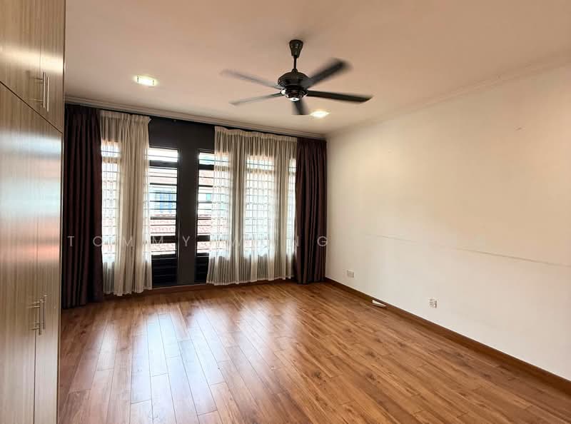 Terraced House for Sale in Bandar Kinrara Seksyen 5 (Bandar Kinrara) - Tommy Wong Phang - Bedroom - PropertyGuru.com.my