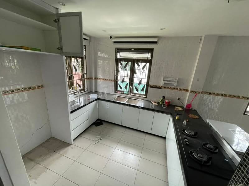 Semi-Detached House for Sale in Kota Emerald (Rawang) - Tris Jong - Kitchen - PropertyGuru.com.my