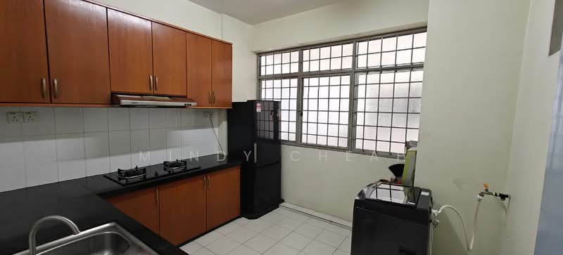 Condominium for Rent at Putra Place Condominium - Mindy Cheah - Kitchen - PropertyGuru.com.my