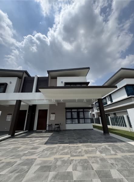 Semi-Detached House for Sale in Kajang (Selangor) - Tank Tan - Exterior - PropertyGuru.com.my