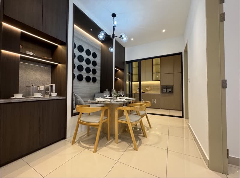 Semi-Detached House for Sale in Kajang (Selangor) - Tank Tan - Dining Room - PropertyGuru.com.my