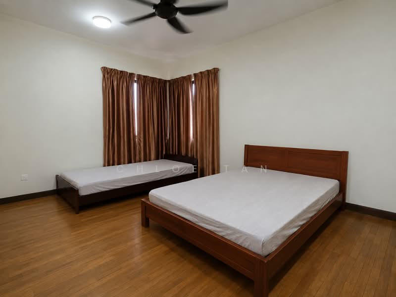 Rumah Berkembar untuk Dijual di Taman Aman Sari (Bandar Kinrara) - Chloe Tan - Bedroom - PropertyGuru.com.my