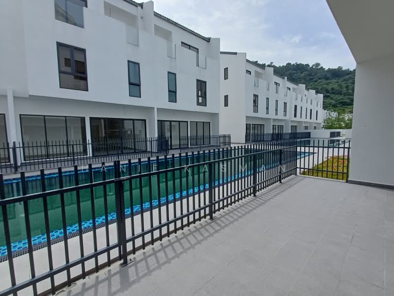 3-storey Terraced House for Sale in Damansara Perdana (Selangor) - Hanif Kasmani - PropertyGuru.com.my