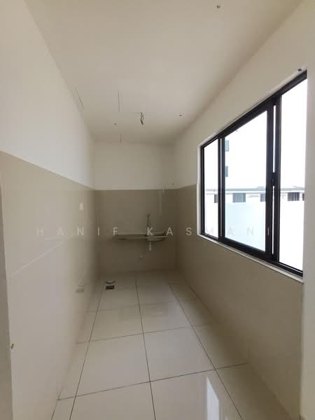 3-storey Terraced House for Sale in Damansara Perdana (Selangor) - Hanif Kasmani - PropertyGuru.com.my