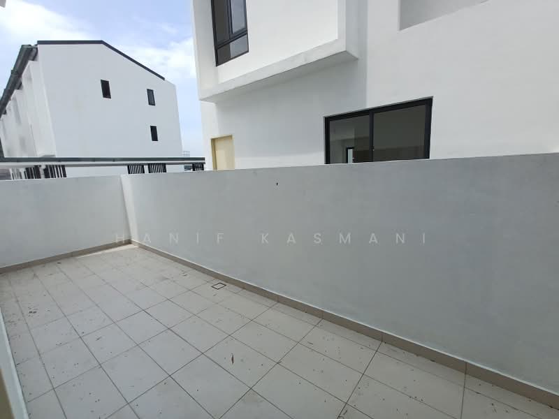3-storey Terraced House for Sale in Damansara Perdana (Selangor) - Hanif Kasmani - PropertyGuru.com.my