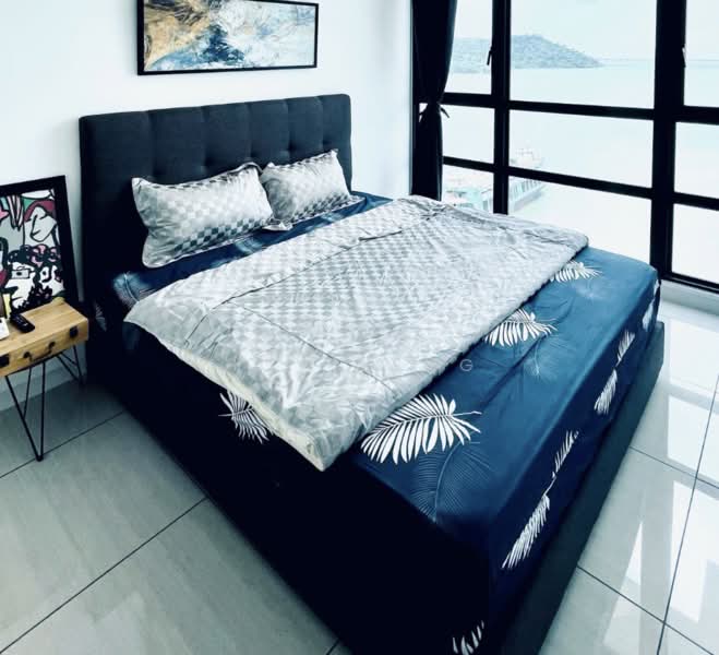 Condominium for Rent at Queens Residences Q1 @ Queens Waterfront - Hoy Meng - Bedroom - PropertyGuru.com.my