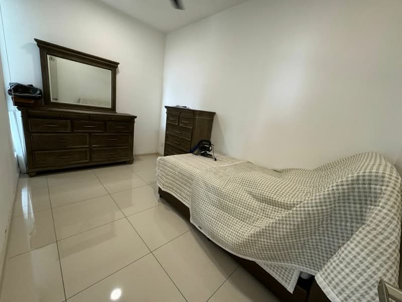 Kediaman Servis untuk Dijual di The M @ Medini Macrolink - XY Ng - Bedroom - PropertyGuru.com.my