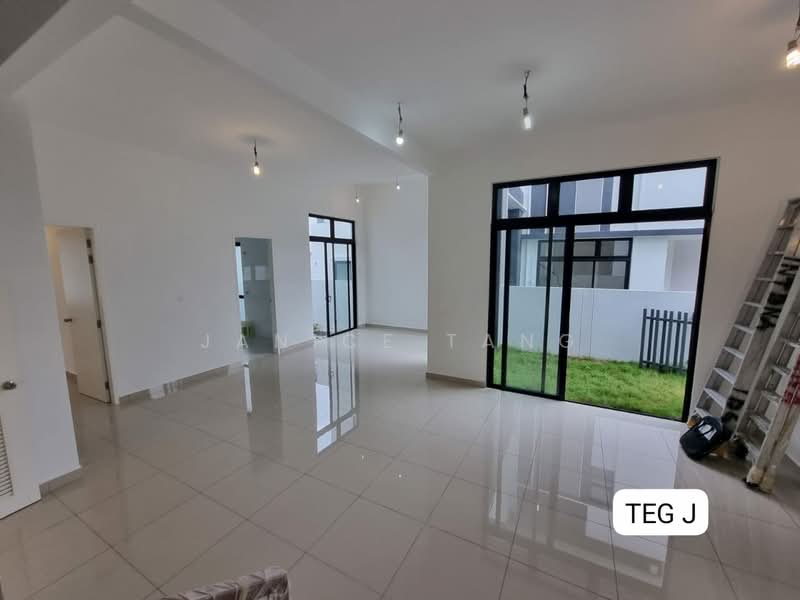 Semi-Detached House for Sale in Setia Alam (Selangor) - Janice Tang - Living Room - PropertyGuru.com.my