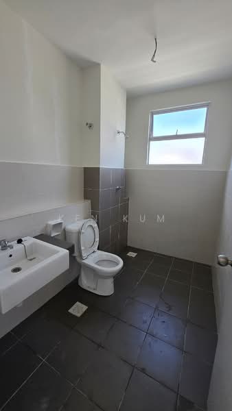 Rumah Teres untuk Dijual di Semenyih (Selangor) - Ken Kum - Bathroom - PropertyGuru.com.my