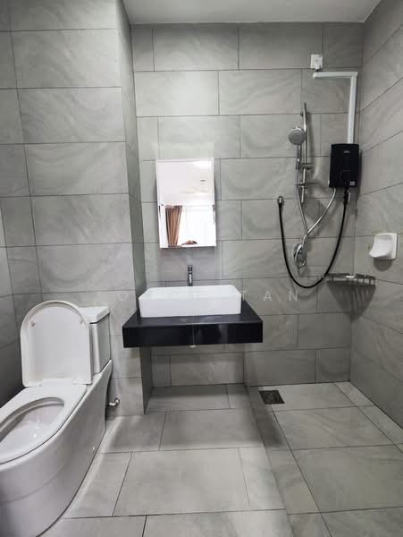 Servis Apartment untuk Disewa di Sky Trees - Joyce Tan - Bathroom - PropertyGuru.com.my