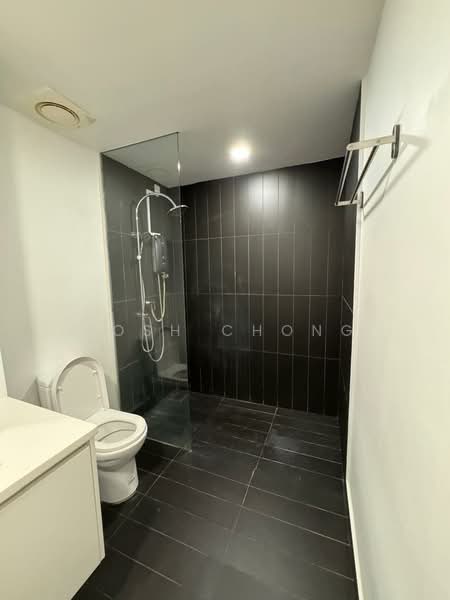 Kondominium untuk Dijual di The Hub - Josh Chong - Bathroom - PropertyGuru.com.my