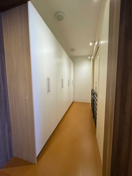 Kondominium untuk Dijual di The Hub - Josh Chong - Corridor - PropertyGuru.com.my