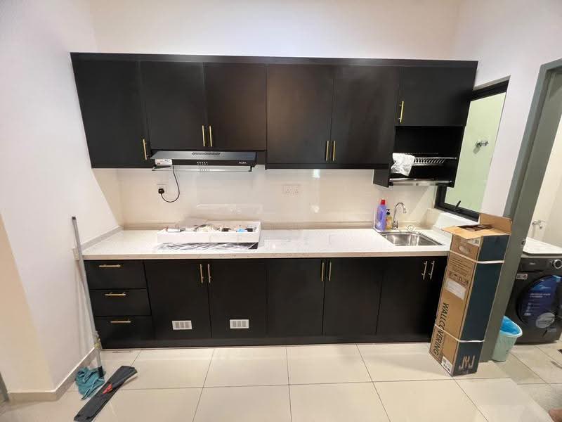 Kediaman Servis untuk Disewa di Parkland Residence - CF Lee - Kitchen - PropertyGuru.com.my