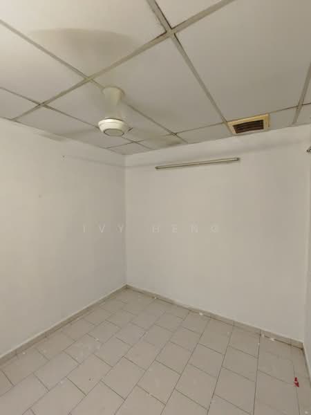 Flat for Sale at Pangsapuri Nusa Kurnia - Ivy Heng - Interior - PropertyGuru.com.my