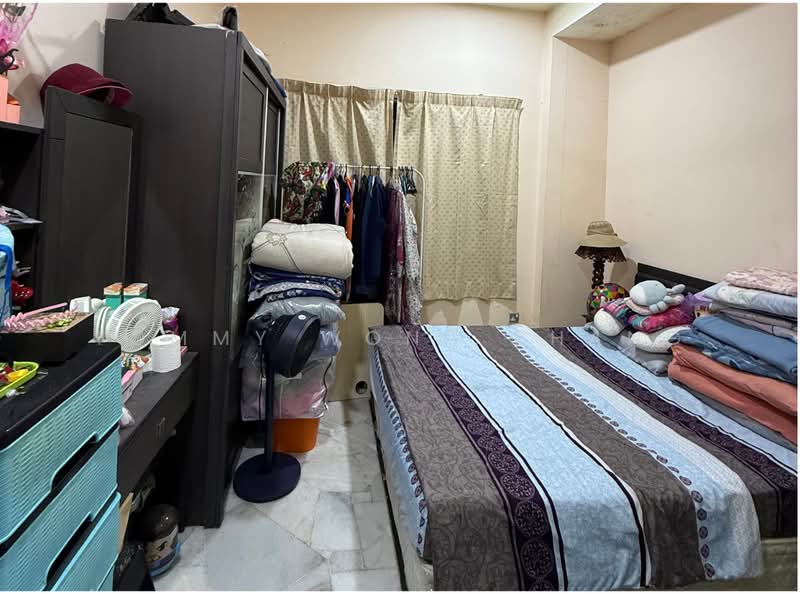 Terraced House for Sale in Bandar Kinrara Seksyen 5 (Bandar Kinrara) - Tommy Wong Phang - Bedroom - PropertyGuru.com.my