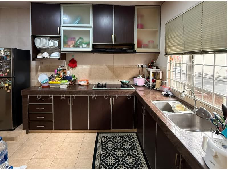 Terraced House for Sale in Bandar Kinrara Seksyen 5 (Bandar Kinrara) - Tommy Wong Phang - Kitchen - PropertyGuru.com.my