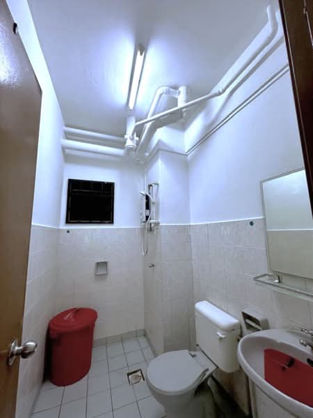 Condominium for Sale at Bayu Tasik 1 - Geoff Lim - Bathroom - PropertyGuru.com.my