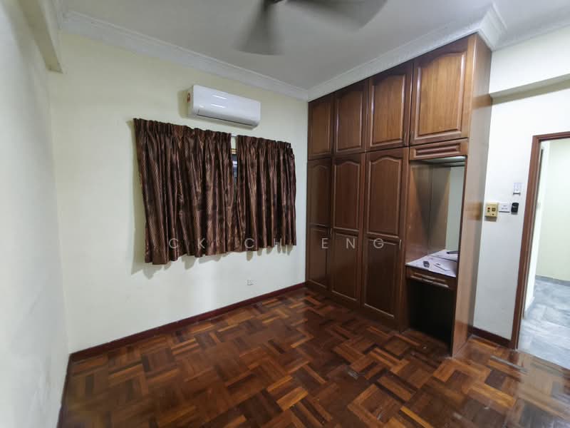 Condominium for Sale at Ridzuan Condominium - CK Chieng - Bedroom - PropertyGuru.com.my