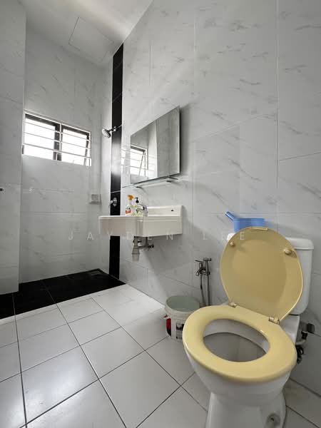 2-storey Terraced House for Sale in Bandar Puteri Puchong (Puchong) - Jayden Lee - Bathroom - PropertyGuru.com.my