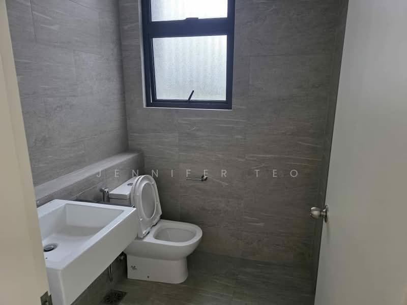 2-storey Terraced House for Sale in Bandar Gamuda Gardens (Rawang) - Jennifer Teo - Bathroom - PropertyGuru.com.my