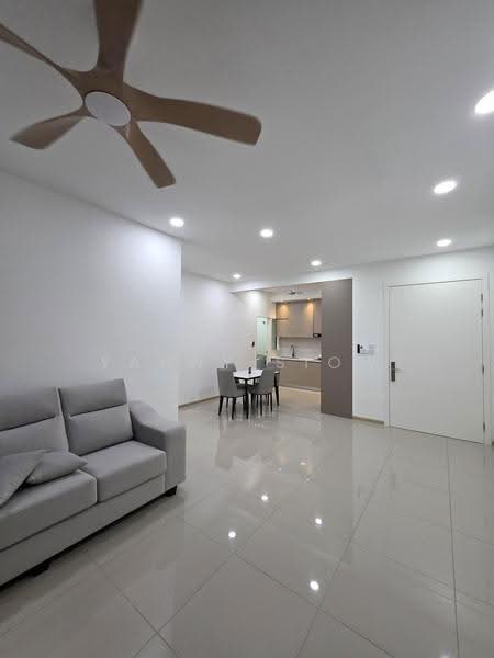 Kondominium untuk Disewa di d'Brightton - Yanny Siow - Living Room - PropertyGuru.com.my