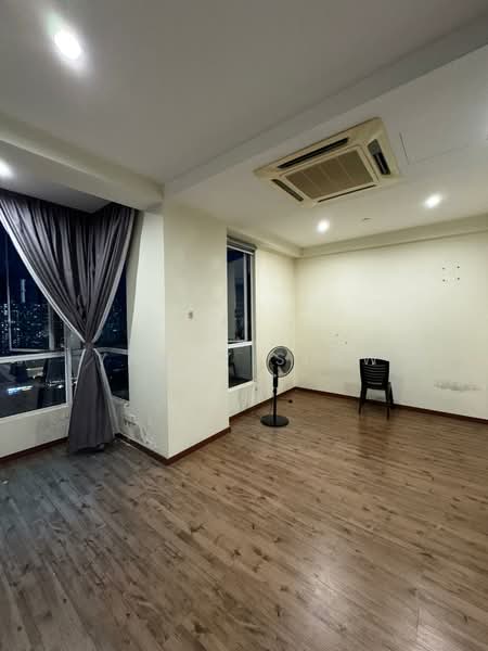 Servis Apartment untuk Dijual di SOHO @ Zetapark - Yanny Siow - Living Room - PropertyGuru.com.my