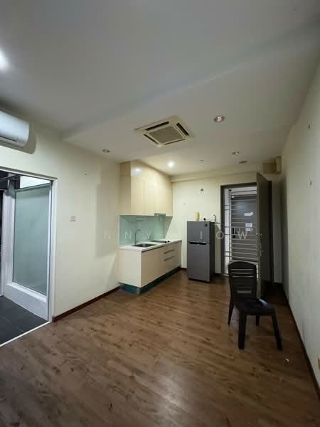 Servis Apartment untuk Dijual di SOHO @ Zetapark - Yanny Siow - Kitchen - PropertyGuru.com.my
