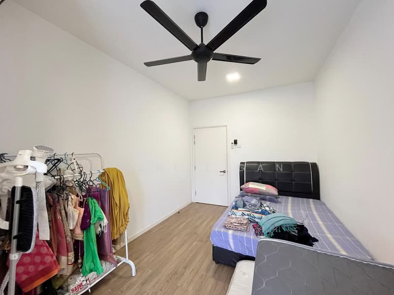 Rumah Teres untuk Disewa di Bandar Tropicana Aman (Telok Panglima Garang) - Charlie Gan - PropertyGuru.com.my