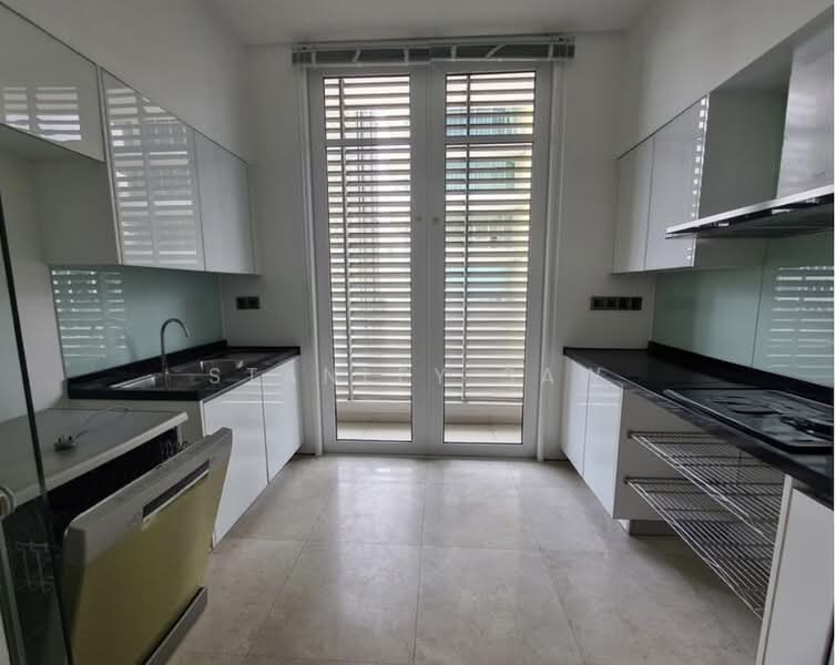 Kondominium untuk Disewa di 8 Gurney (The Shore Condominium) - Stanley Saw - Kitchen - PropertyGuru.com.my