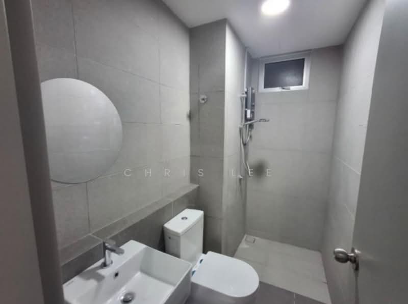 Kondominium untuk Disewa di Lakefront Residence - Chris Lee - Bathroom - PropertyGuru.com.my