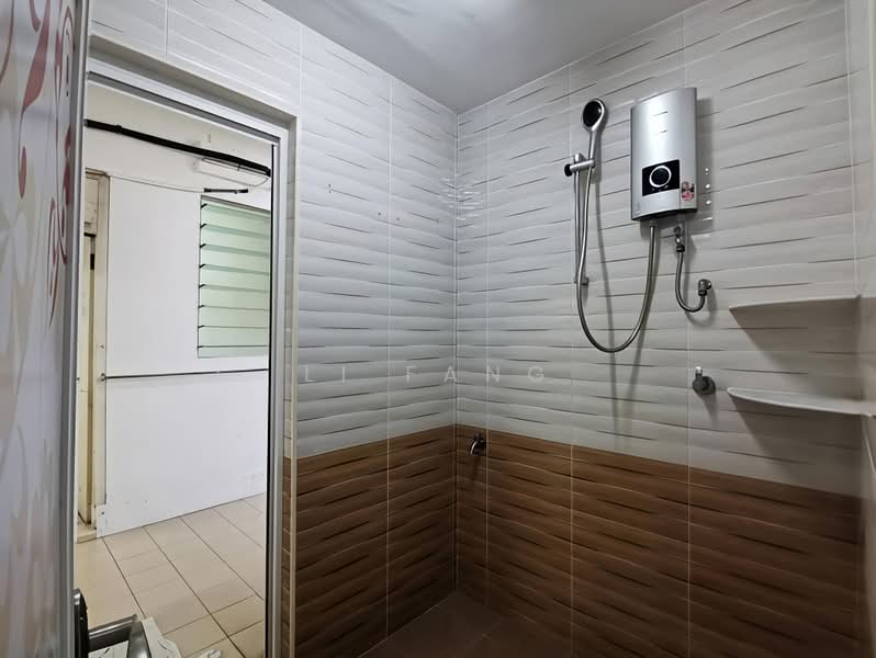 Rumah Teres 1 Tingkat untuk Dijual di Fettes Park (Tanjung Tokong) - Li Fang - Bathroom - PropertyGuru.com.my