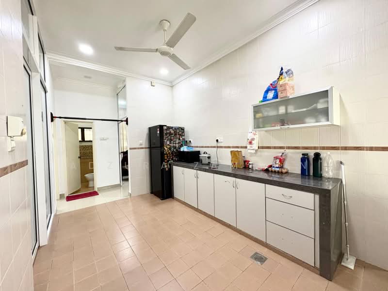Rumah Teres 2 Tingkat untuk Dijual di Setiawangsa (Kuala Lumpur) - Adzura Zamedin - Kitchen - PropertyGuru.com.my