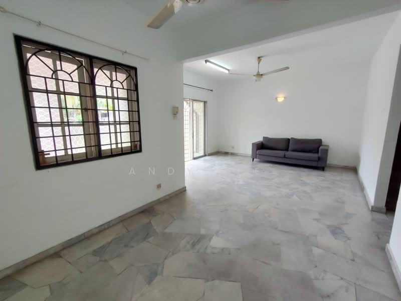 2-storey Terraced House for Sale in Usj 4 (Subang Jaya) - Andy Tee - Living Room - PropertyGuru.com.my