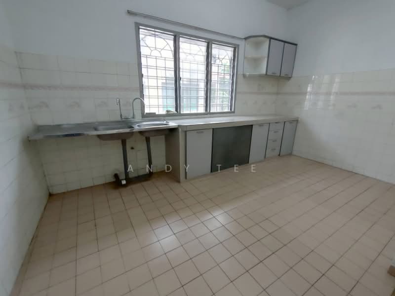 2-storey Terraced House for Sale in Usj 4 (Subang Jaya) - Andy Tee - Kitchen - PropertyGuru.com.my