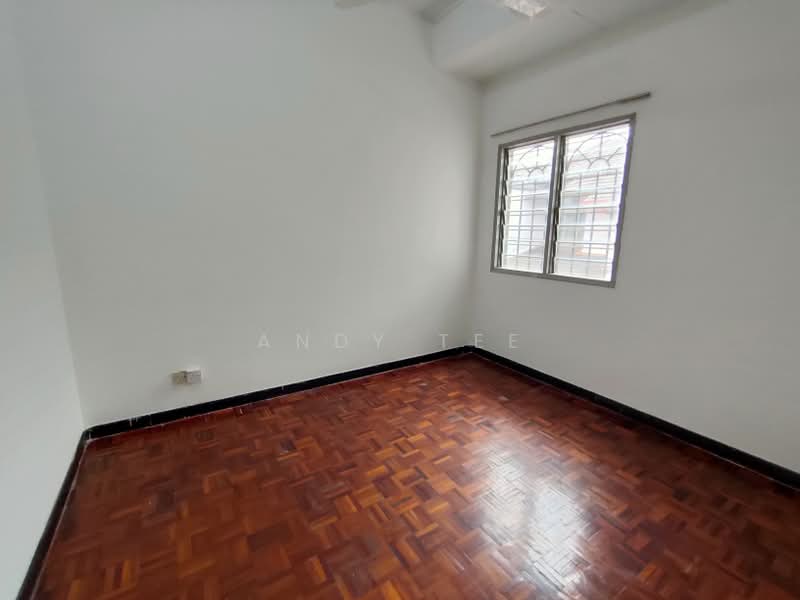 2-storey Terraced House for Sale in Usj 4 (Subang Jaya) - Andy Tee - 4th Bedroom - PropertyGuru.com.my