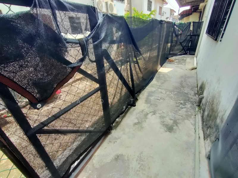 Rumah Teres 2-Tingkat untuk Dijual di Usj 4 (Subang Jaya) - Andy Tee - Backyard - PropertyGuru.com.my