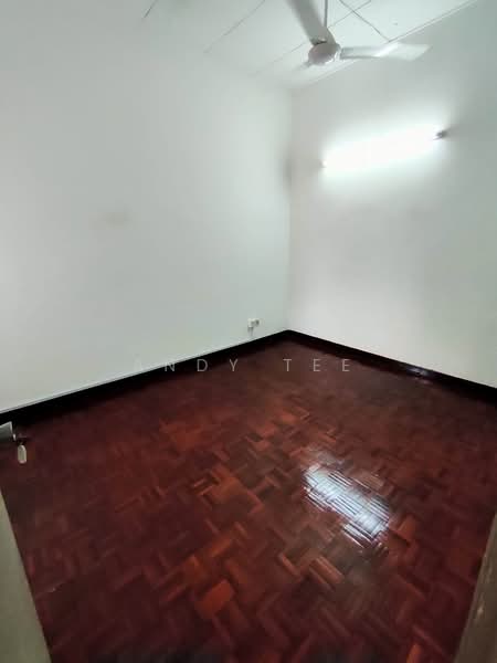 Rumah Teres 2-Tingkat untuk Dijual di Usj 4 (Subang Jaya) - Andy Tee - 2nd Room - PropertyGuru.com.my