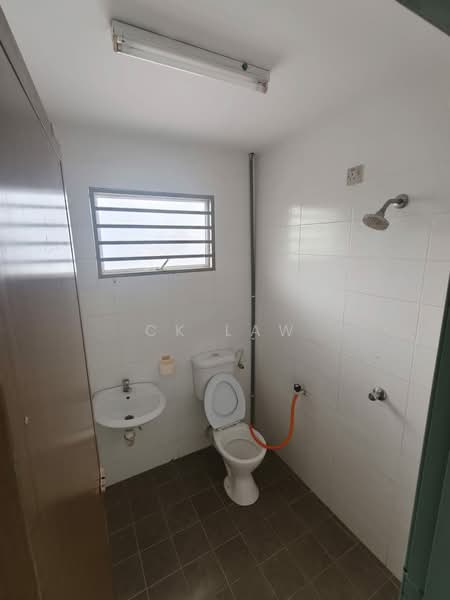 2-storey Terraced House for Sale in Taman Jelok Impian (Kajang) - CK Law - Bathroom - PropertyGuru.com.my