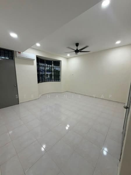 2-storey Terraced House for Sale in Taman Megah (Pontian) - Stephanie Yap - Living Room - PropertyGuru.com.my