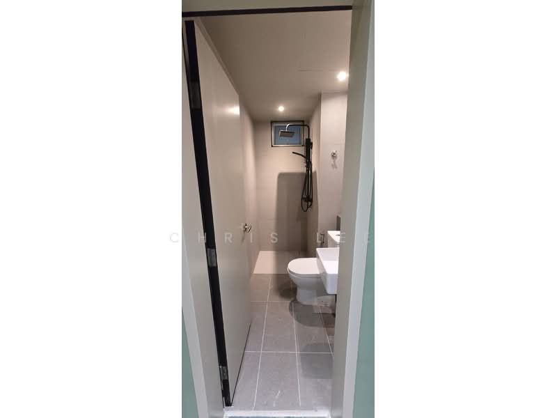 Kondominium untuk Disewa di Lakefront Residence - Chris Lee - Bathroom - PropertyGuru.com.my