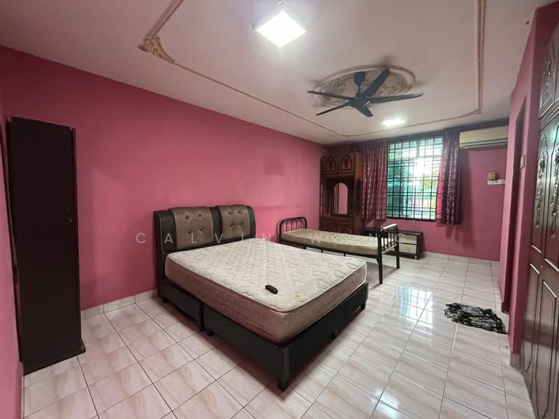 2-storey Terraced House for Sale in Mutiara Rini (Skudai) - Calvin Wong - Bedroom - PropertyGuru.com.my