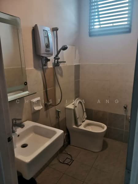 1.5-storey Terraced House for Sale in Taman Setia Indah (Tebrau) - Christina Ang - Bathroom - PropertyGuru.com.my