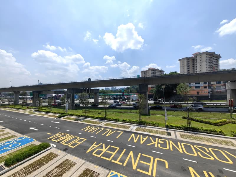 Shop / Office untuk Disewa di BANDAR PUCHONG JAYA (Puchong) - Mak Oliver - Exterior - PropertyGuru.com.my